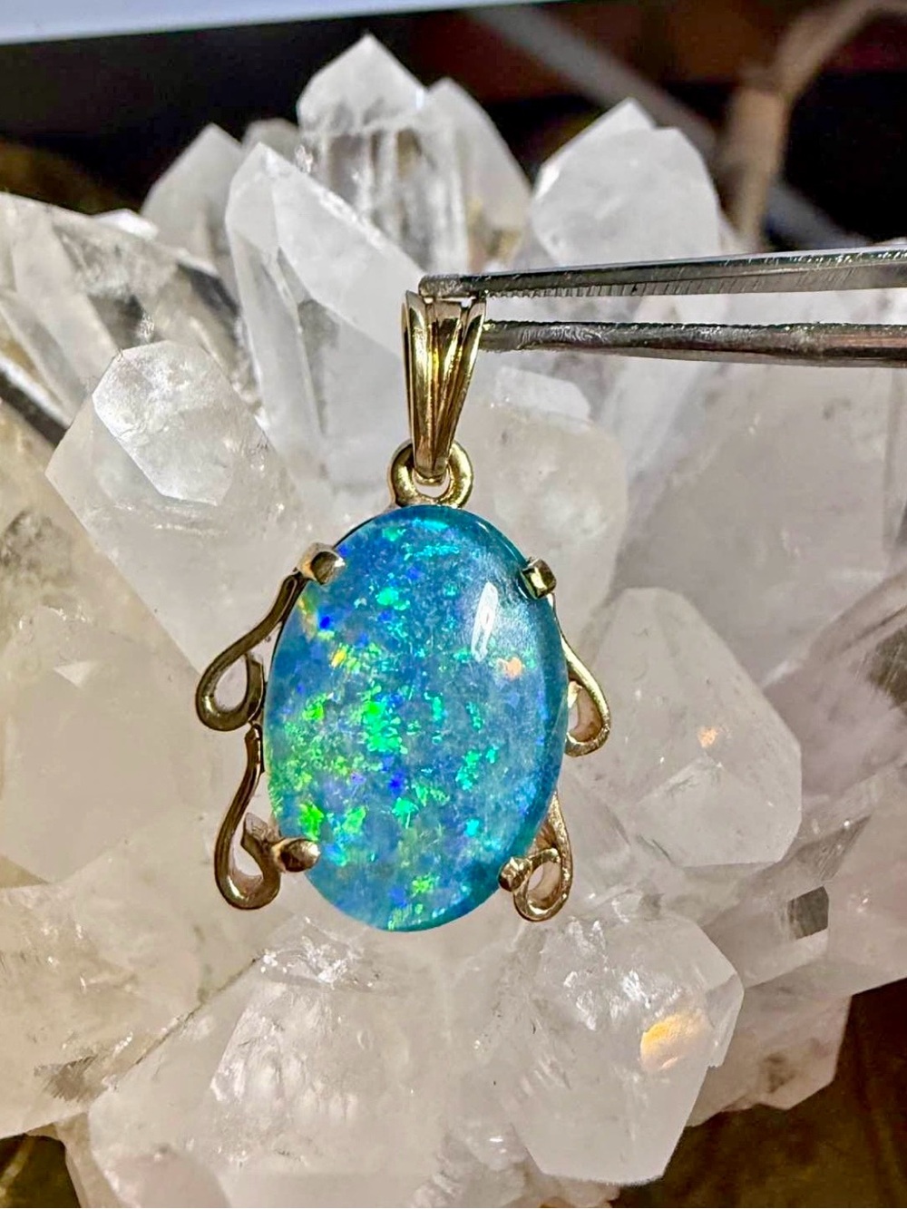 Vintage 10K Gold Opal Pendant